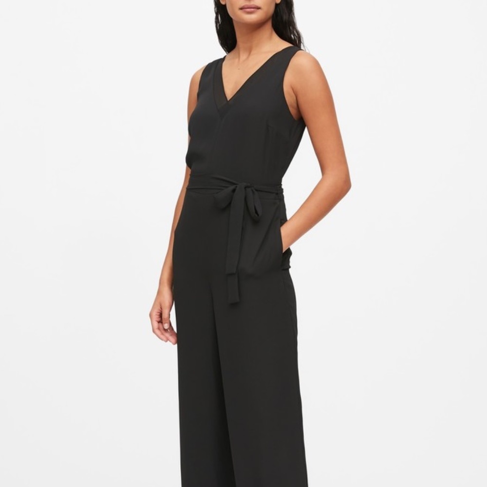 Banana Republic Black Sleeveless V-Neck Jumpsuit